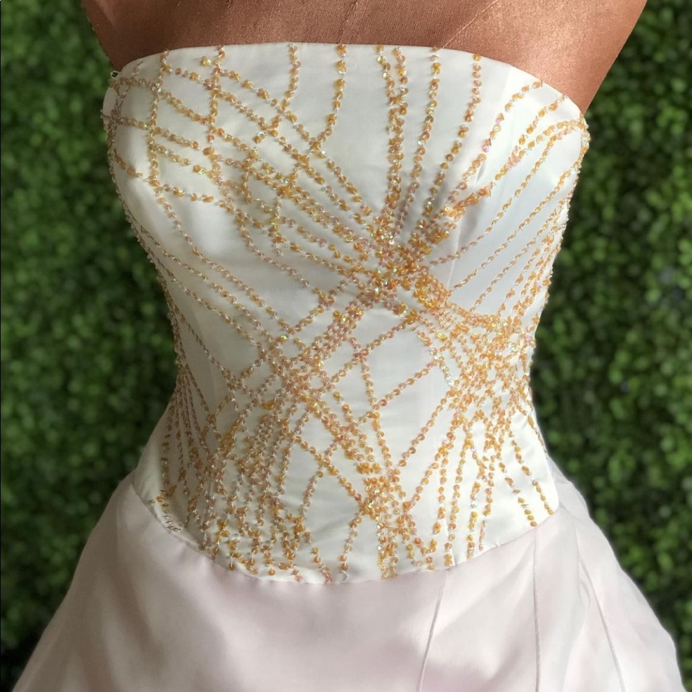 Strapless dress
